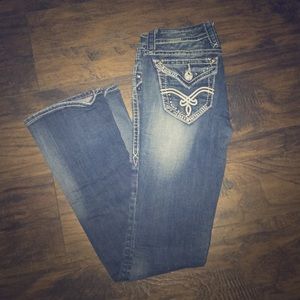 •Rock Revival Jeans•